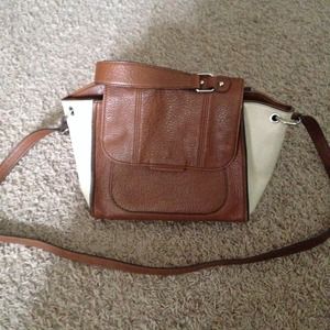 💲Sale 💲Cream and brown cross body bag