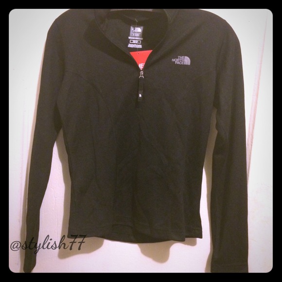 The North Face VaporWick Pullover