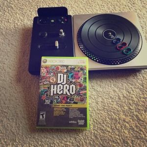 DJ Hero for Xbox 360 with turntable controller
