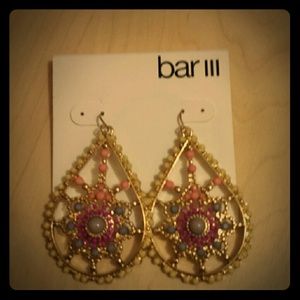 Bundle KARDASHIAN Kollection shirt & Bar earrings