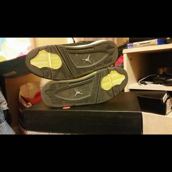 thunder 4s - Picture 3 of 3