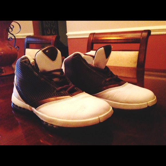 Vintage Jordan's! - Picture 3 of 3