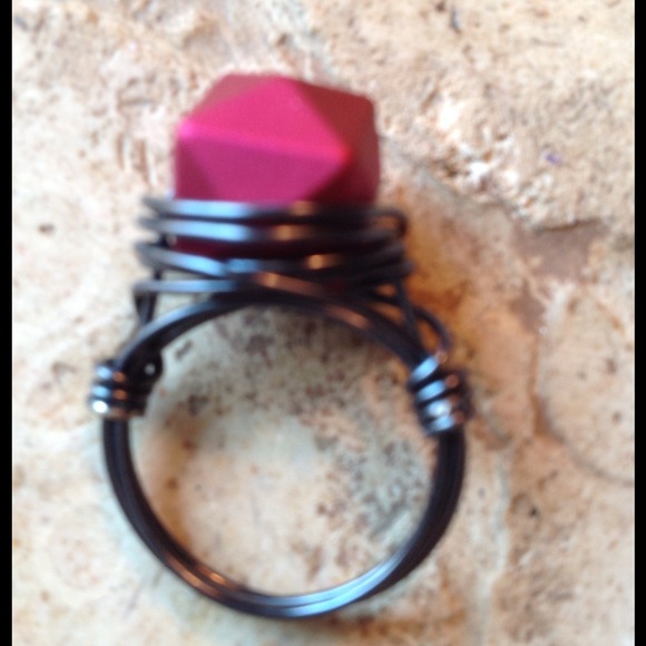 Pink stud wire wrapped ring - Picture 1 of 1