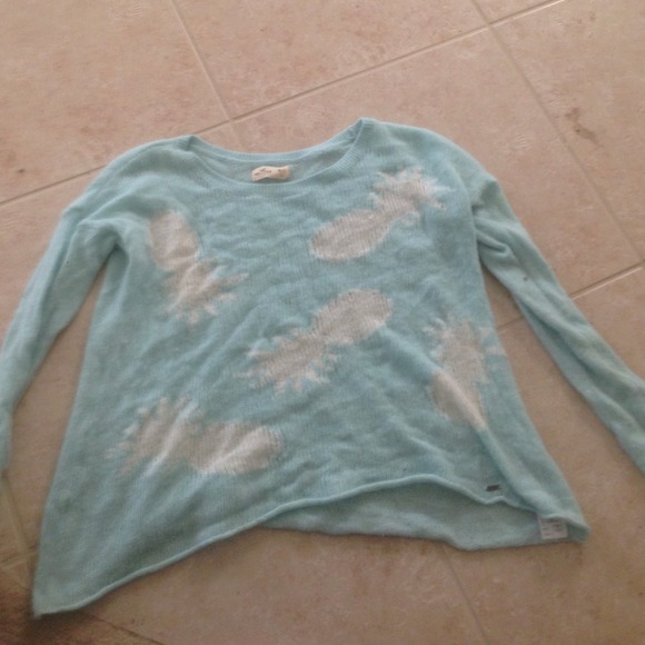 Hollister pineapple baby blue light sweater!