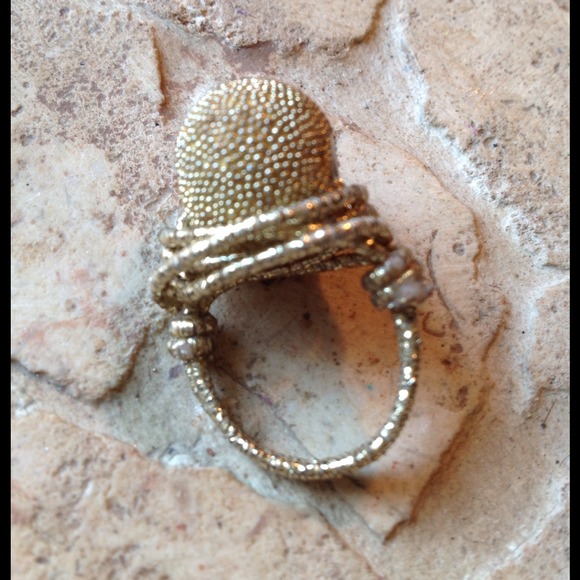 Gold wire wrapped ring - Picture 1 of 1