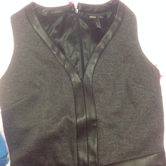 Black professional dress - Picture 2 of 4