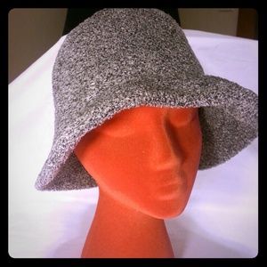 Liz Claiborne Grey Heather Hat