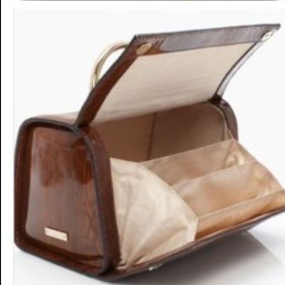 ⛔SOLD⛔Kate Spade Required Reading Satchel - Picture 2 of 4