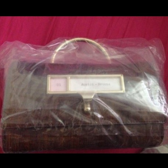 ⛔SOLD⛔Kate Spade Required Reading Satchel - Picture 4 of 4