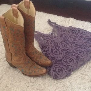 Bundle: turquoise inlay boots and laced top