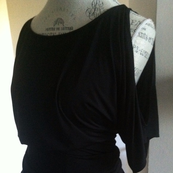 Forever 21 Tops - F21 cold shoulder top/dress very small
