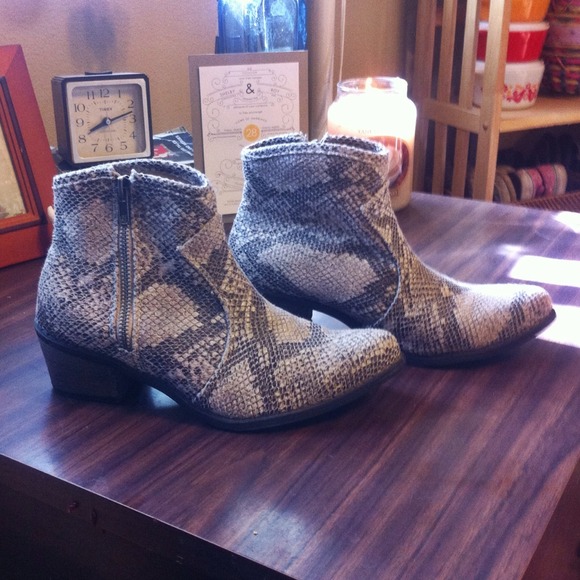 Faux Snake Skin Booties