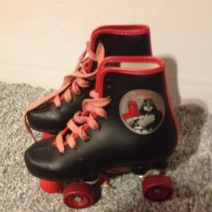 Vintage Return of the Jedi roller skates