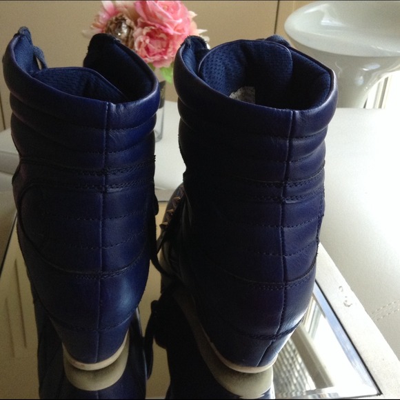 Wedge Sneakers - Picture 4 of 4