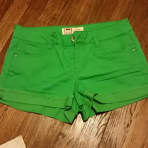 Green & Pink shorts