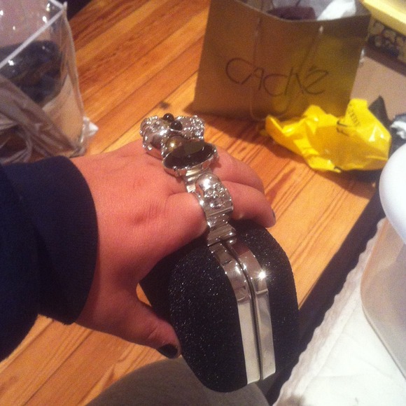 Skull Knuckle clutch