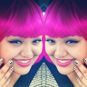 ❤️REDUCED❤️Fuchsia short wig with bangs