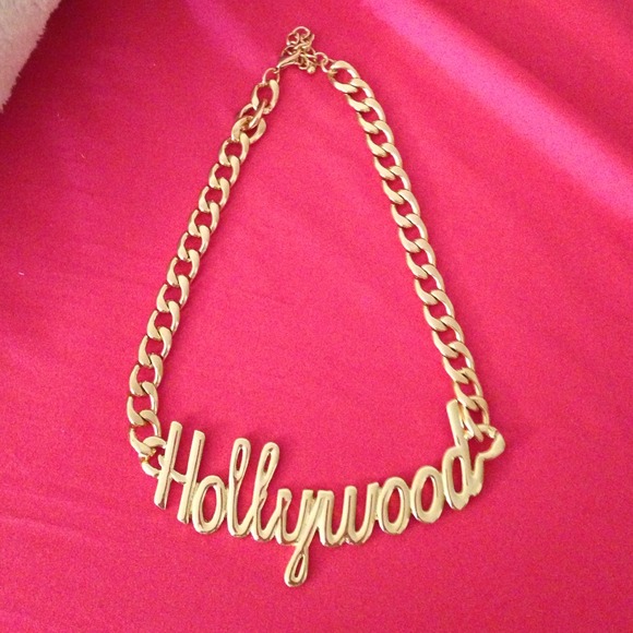 Hollywood gold chunky necklace