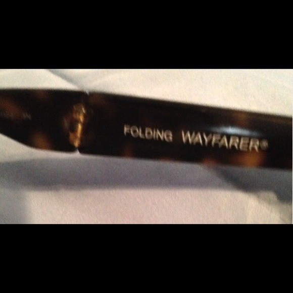 Ray-Ban Sunglasses - Picture 3 of 4