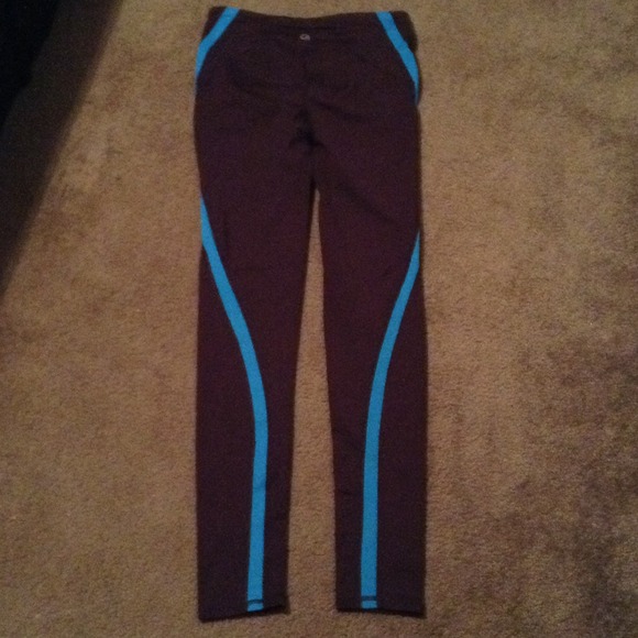 GAP Pants - GapFit GFast Blue Leggings w/zipped back pocket