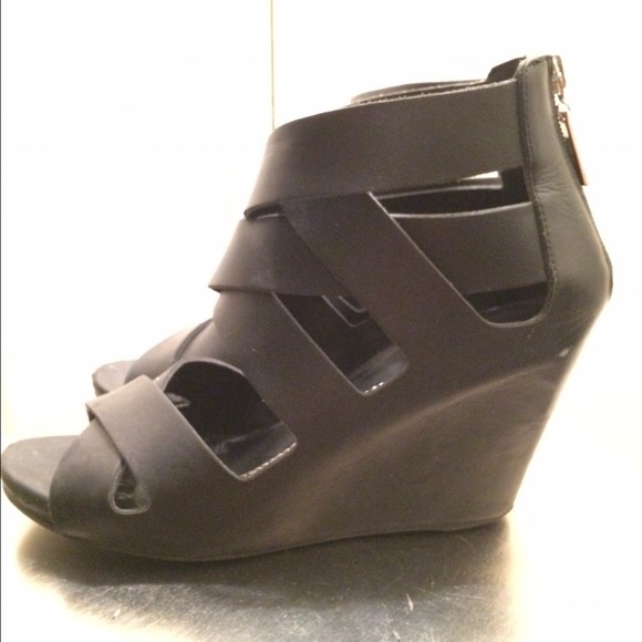 DV dolce vita sandals