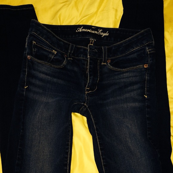 Dark wash ae jeans!