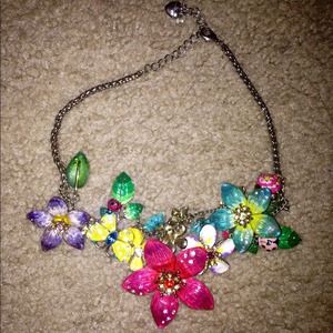 Betsey Johnson Garden Charm Necklace 🌺🌺