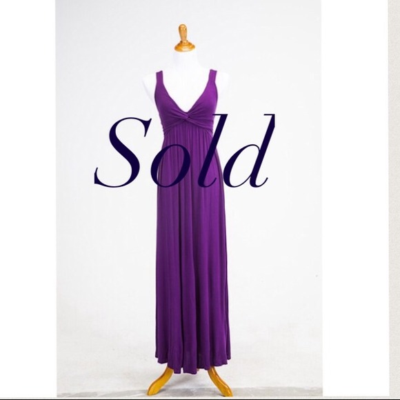 🚫Sold🚫NWOT Purple maxi dress size S
