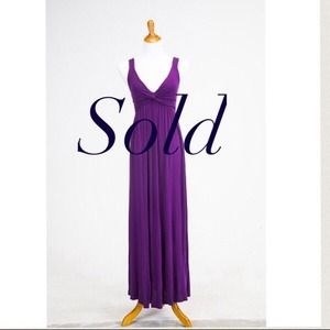 🚫Sold🚫NWOT Purple maxi dress size S
