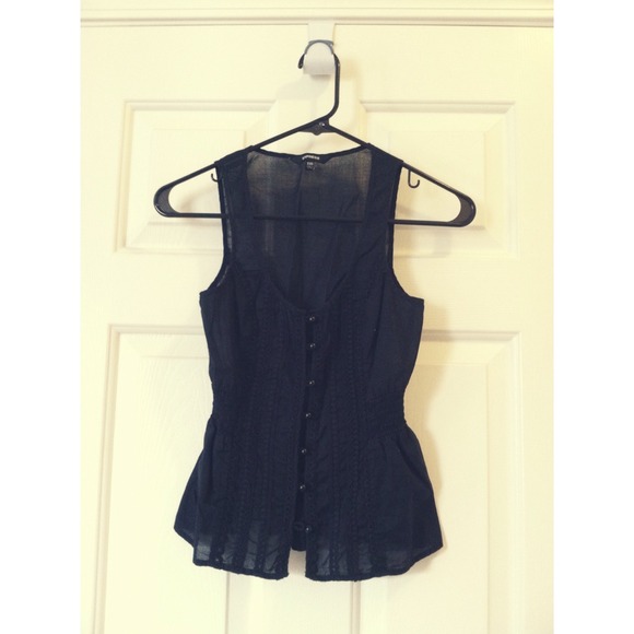 Express Button-Up Sleeveless Top