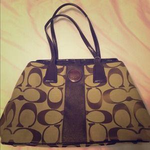 Coach and Dooney & Bourke purses/wallets.