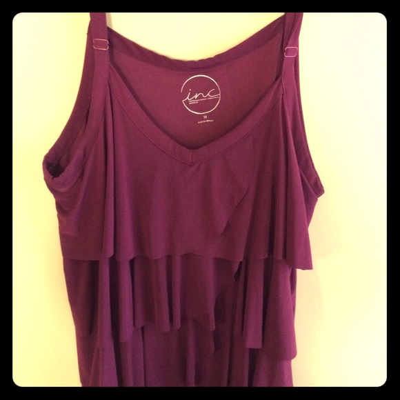 --bundle-- INC and daisy Fuentes plus size tanks