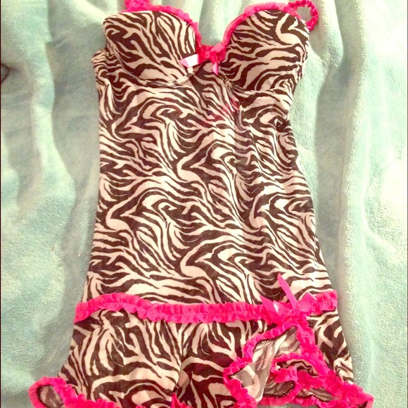 Sexy zebra lingerie 😉