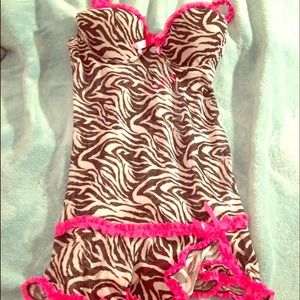 Sexy zebra lingerie 😉