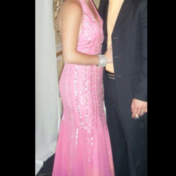 Evening gown! - Picture 2 of 5