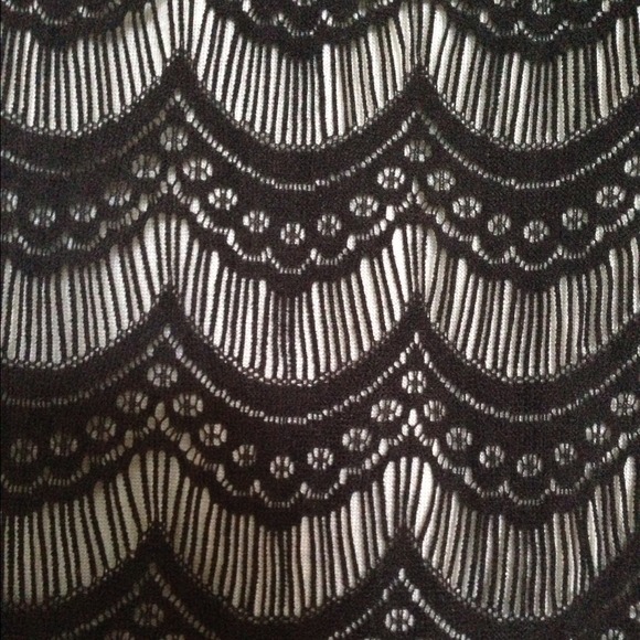 Lace detail skirt - Picture 2 of 2