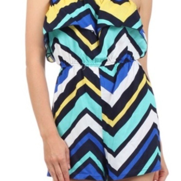 💜Beautiful Multicolored Chevron Romper💜