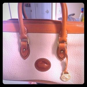 VINTAGE Dooney and Bourke! 👜