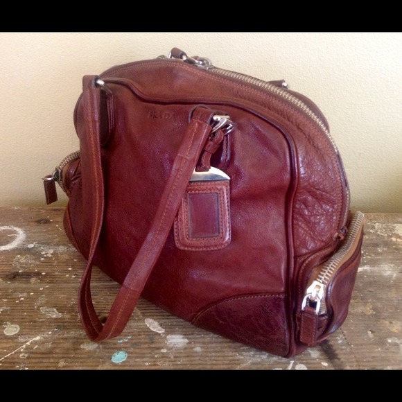 Prada washed leather bauletto bowler handbag - Picture 2 of 4