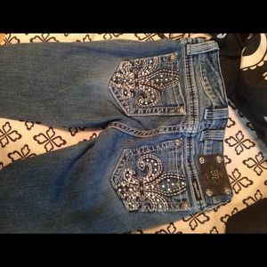 Size 25 miss me. Worn once. On hold