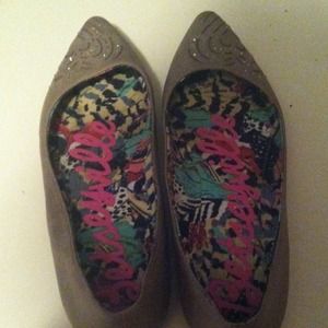 Betsy Johnson tan flats w silver rhinestones