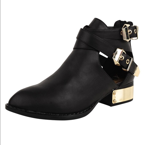 Dollhouse cutout booties