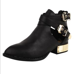 Dollhouse cutout booties