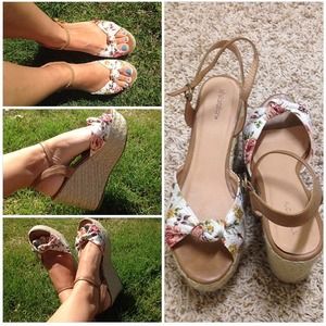 Target xhileration brand wedges.