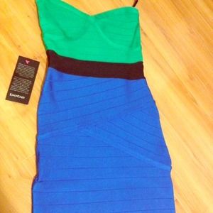 X SOLD X Bebe bandage dress size M New
