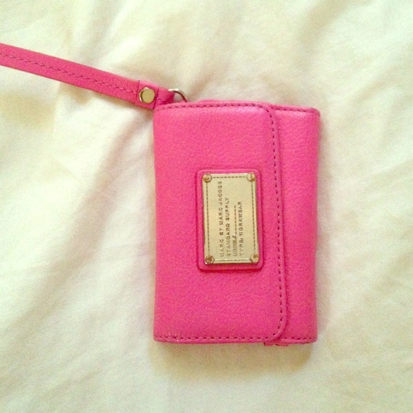 Marc by Marc Jacobs IPhone 4 case/wallet wristlet
