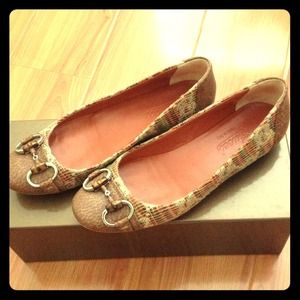 Sold sold !!! Auth Gucci Multi Straw Ballet Flats