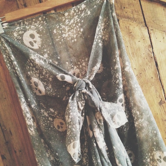 Accessories - Wildfox  inspired wrap