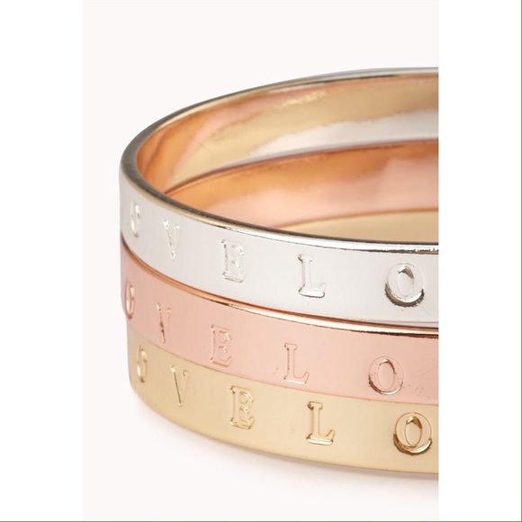LOVE Bangle-Silver - Picture 3 of 11