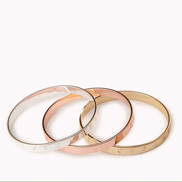 LOVE Bangle-Silver - Picture 4 of 11